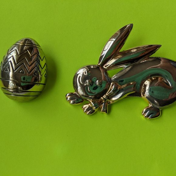 Bunny Rabbit & Egg Brooch & Pendant - Picture 4 of 11
